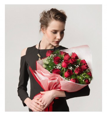 15 Adet Kırmızı Gül Buketi